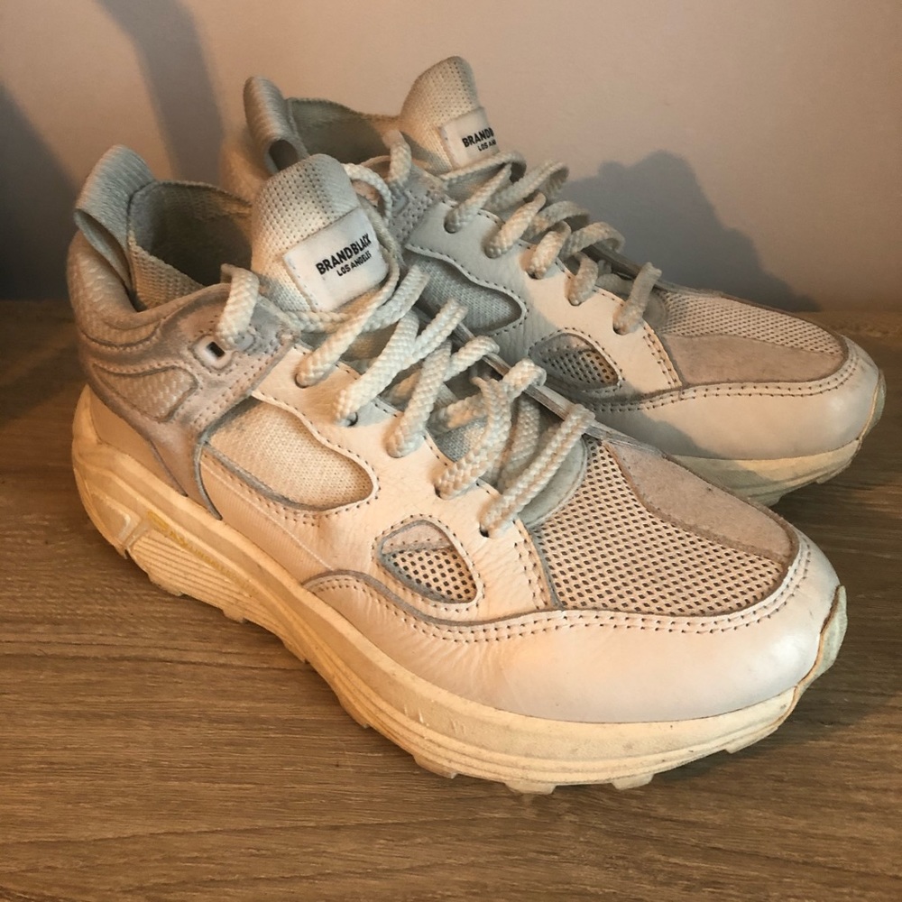 Brandblack Aura